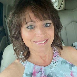 Meet your Posher, Marsha